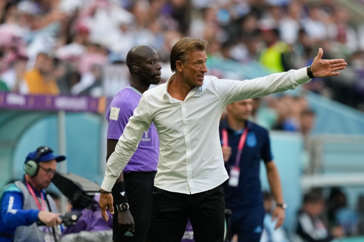 九游体育app-RMC：沙特主帅勒纳尔未被告知下课，具体情况未来数小时将揭晓