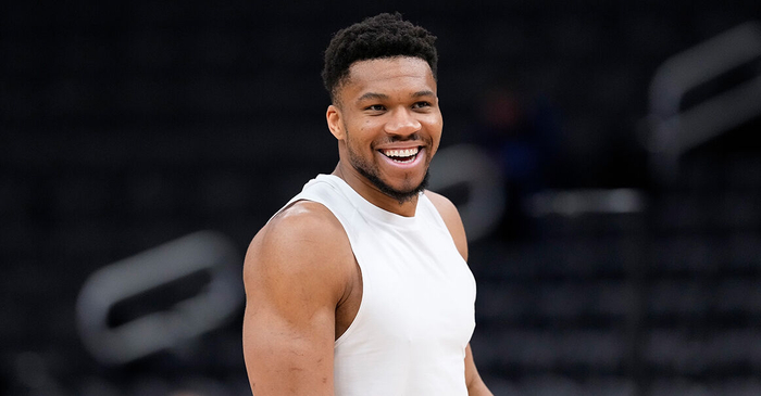 九游娱乐-雄鹿总经理：字母哥不能上场是纯健康原因 与选秀权、重建无关|吉安尼斯·安特托孔波|乔恩-霍斯特|扬尼斯-阿德托昆博|密尔沃基雄鹿队|nba_新浪体育_新浪新闻